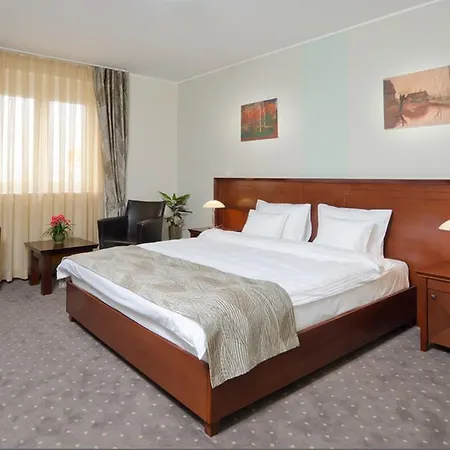 Hotel Garni Semlin 3*