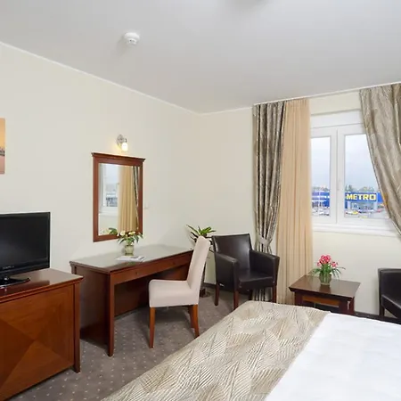 Garni Hotel Semlin B&B 3*